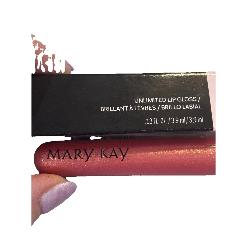 Mary Kay Unlimited Lip Gloss – Fancy Nancy – New